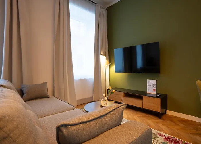 Brand New 2-room וינה