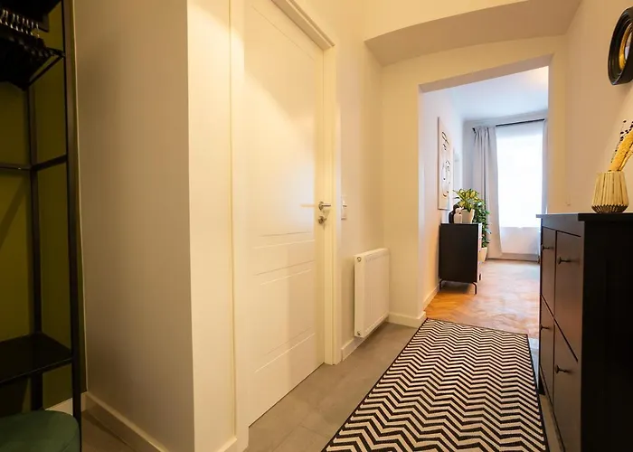 Brand New 2-room * וינה