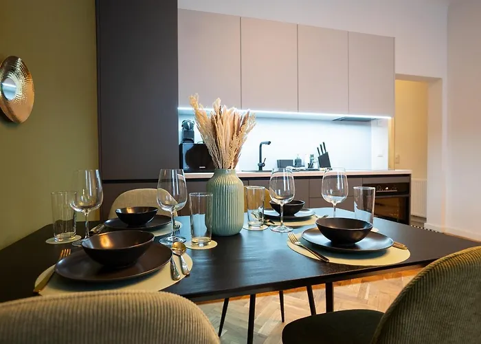 Brand New 2-room * וינה