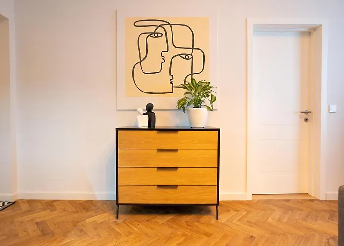 Brand New 2-room * וינה