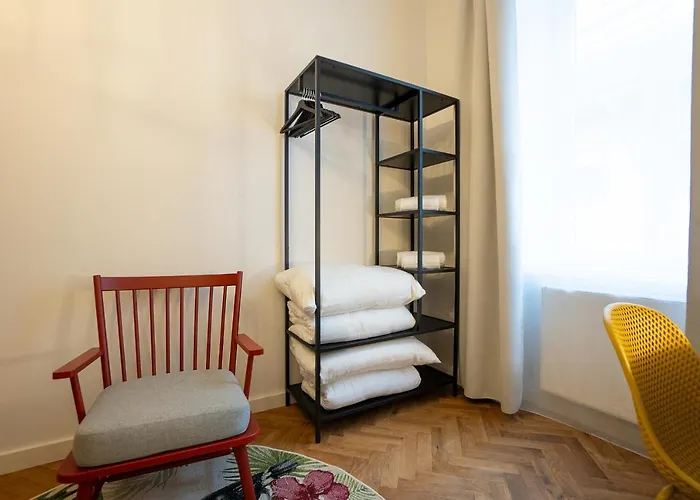 Brand New 2-room *