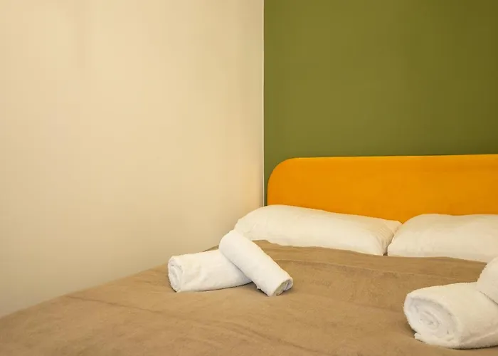 Brand New 2-room דירה