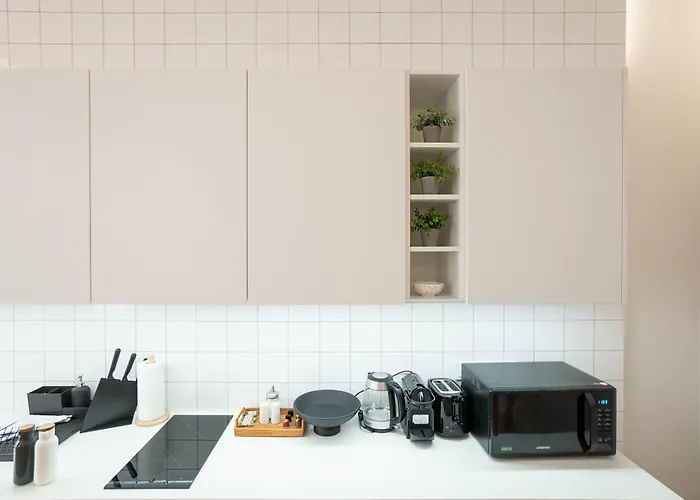 Brand New 2-room
