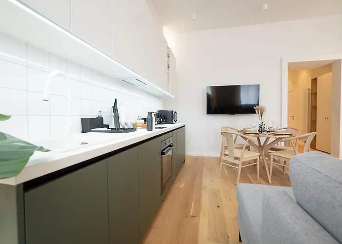 Brand New 2-room וינה