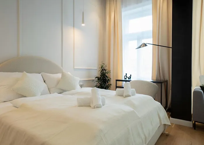 Brand New 2-room וינה