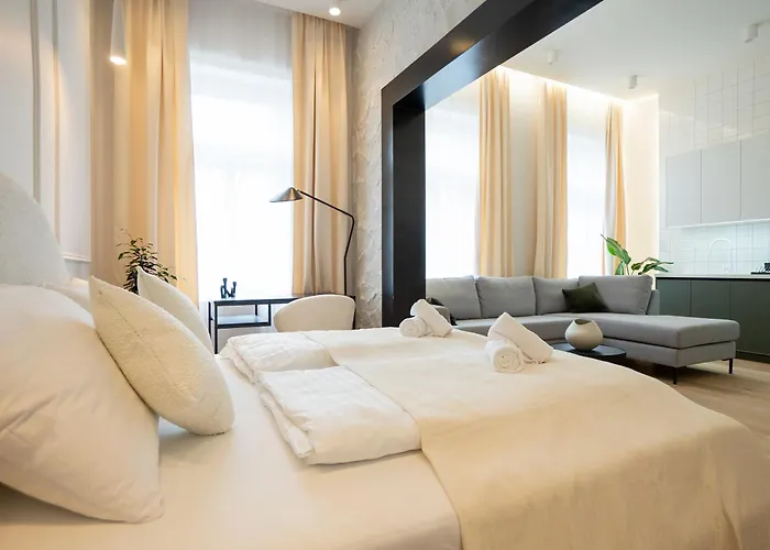 Brand New 2-room * וינה