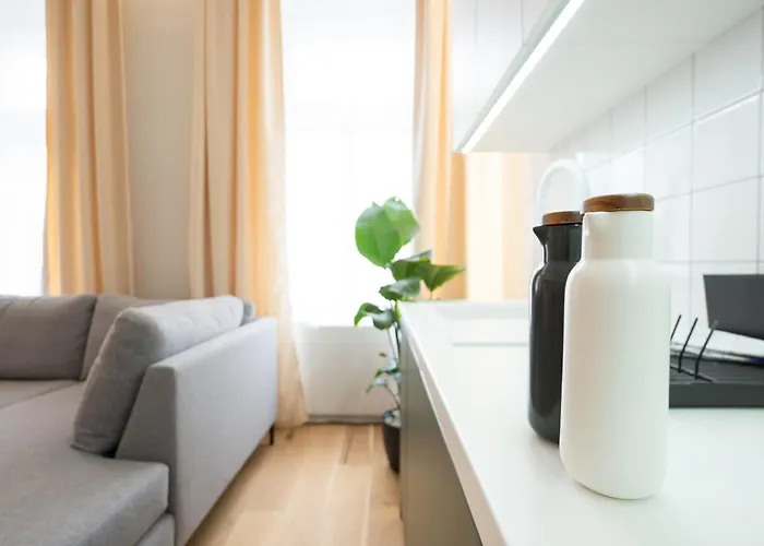 Brand New 2-room * וינה